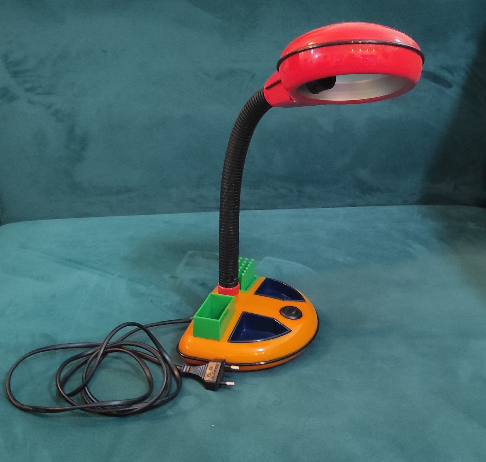 Retro vintage stolna lampa Rabbit Tanaka iz 80-tih