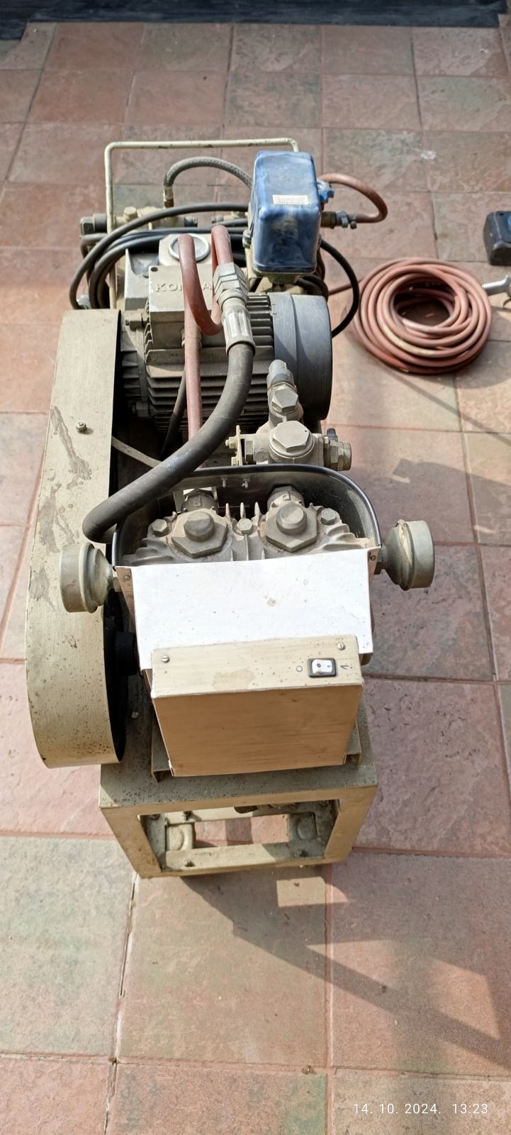 Kompresor ručni rad 220