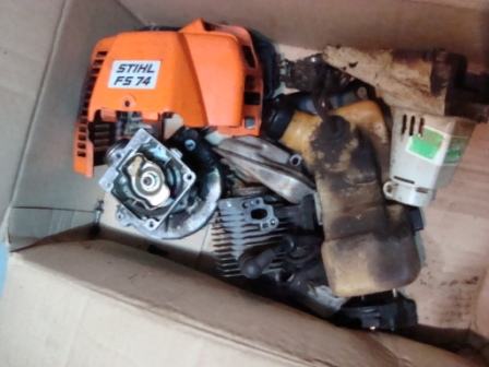 Stihl FS74 flakserica u dijelovima