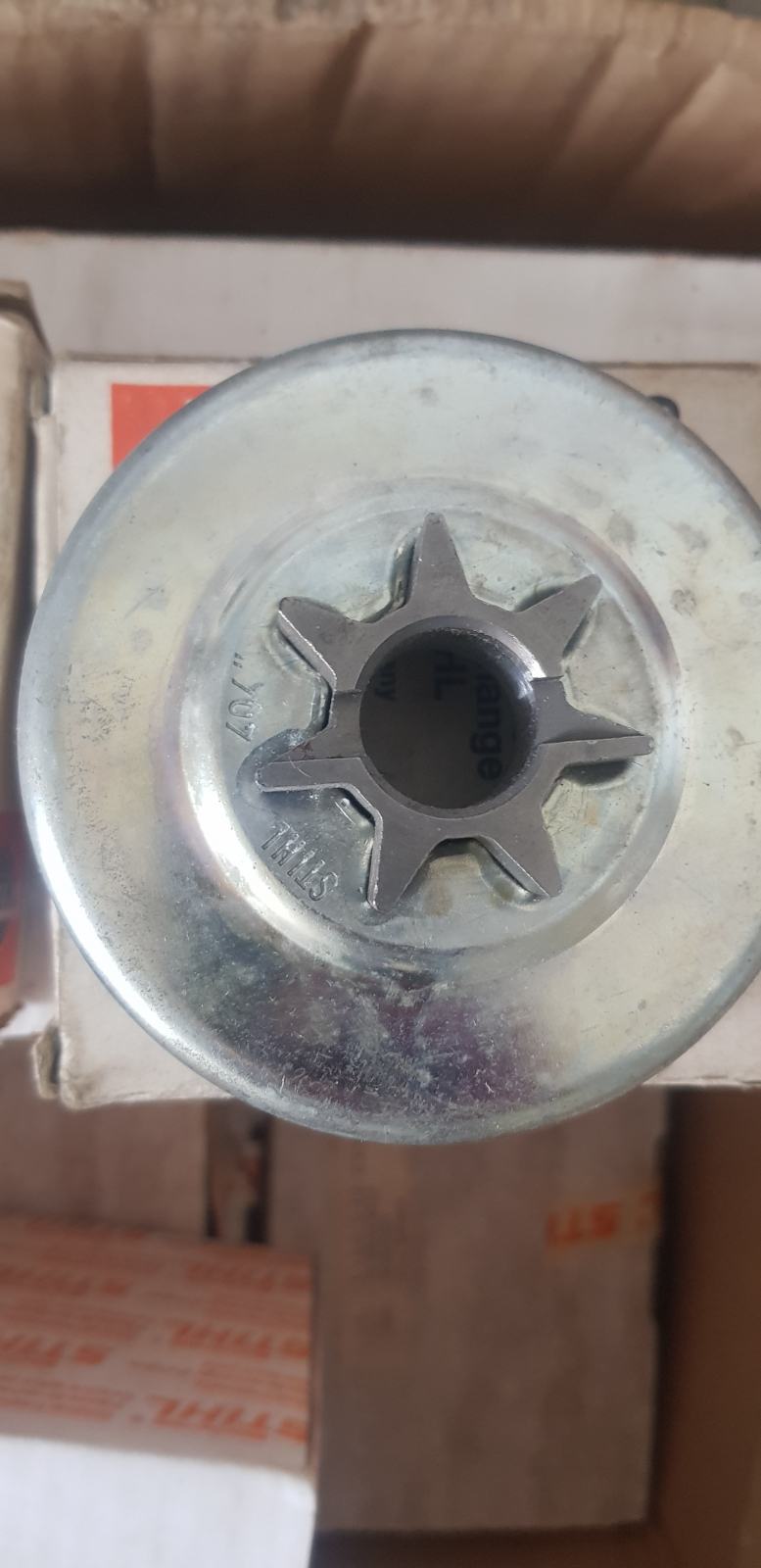 Piñón metálico para motosierra STIHL 050 051 075 R160117:Varios Acc