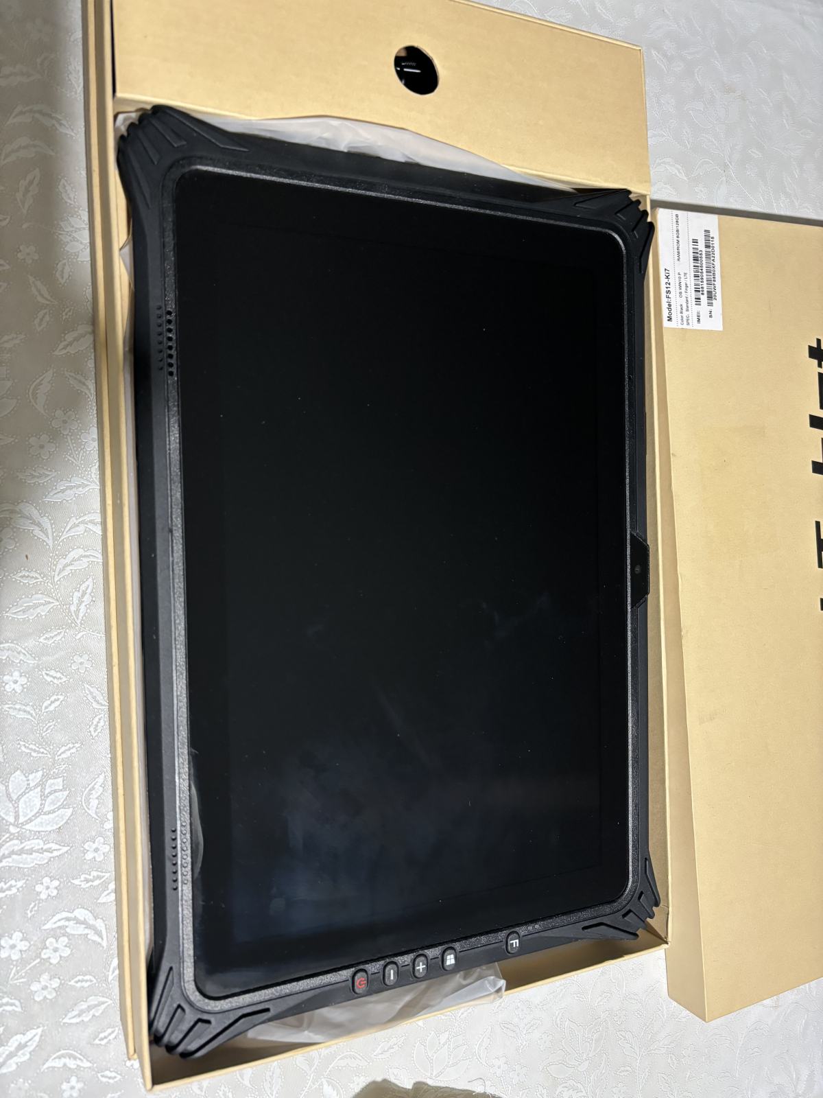 RUGGED TABLET FS12-Ki7 / VODO OTPORAN / OTPORAN NA UDARCE