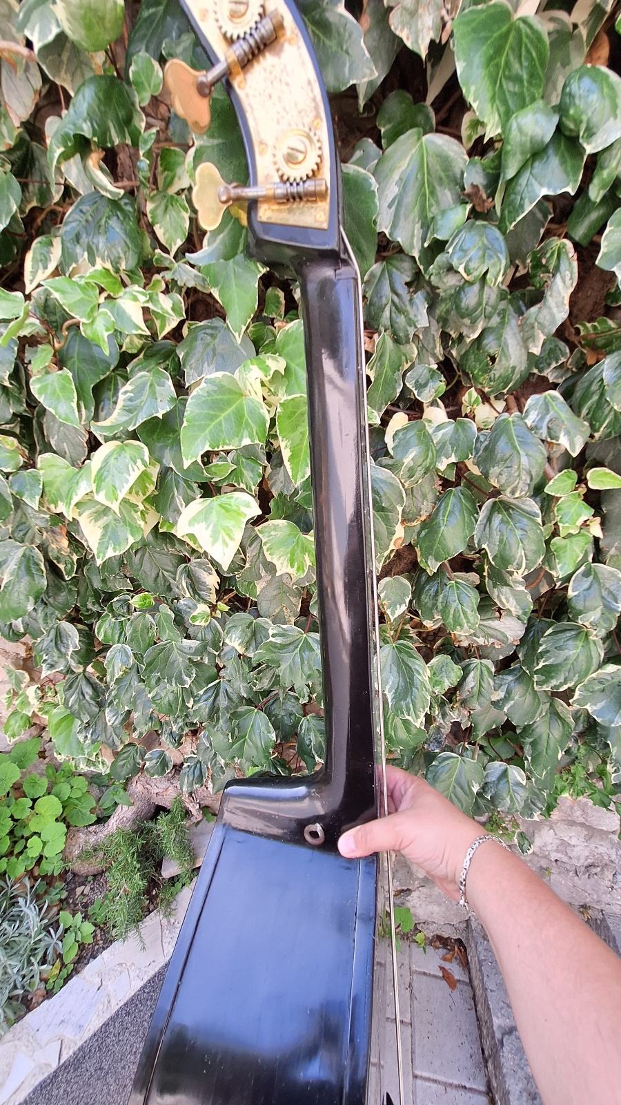 Tamburaški basevi/berde
