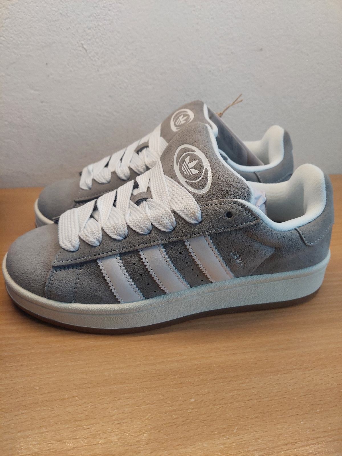 39 adidas