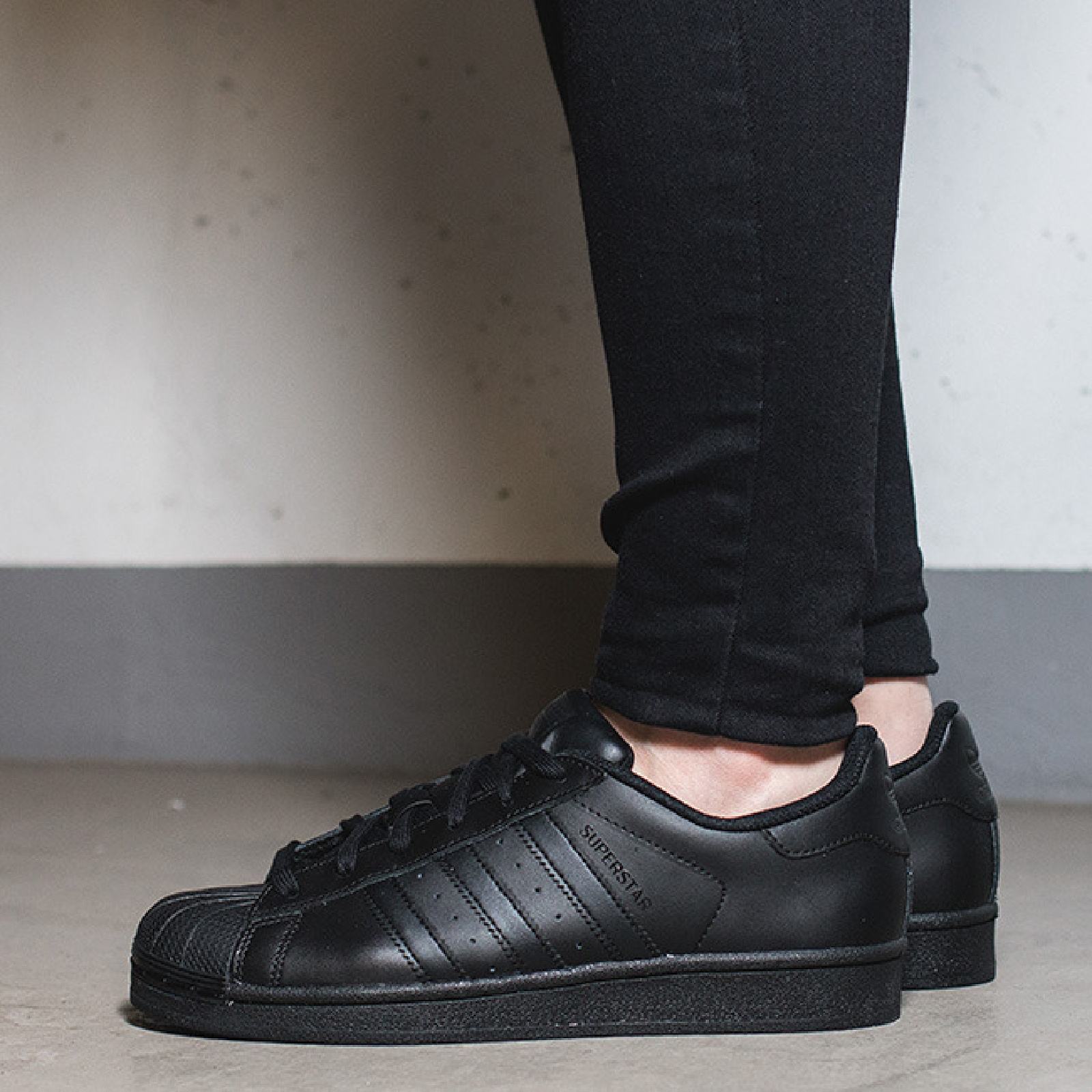 adidas gazelle silver green womens Superstar II Shoes Core Black/Cloud White/Core Black – Karen Walker