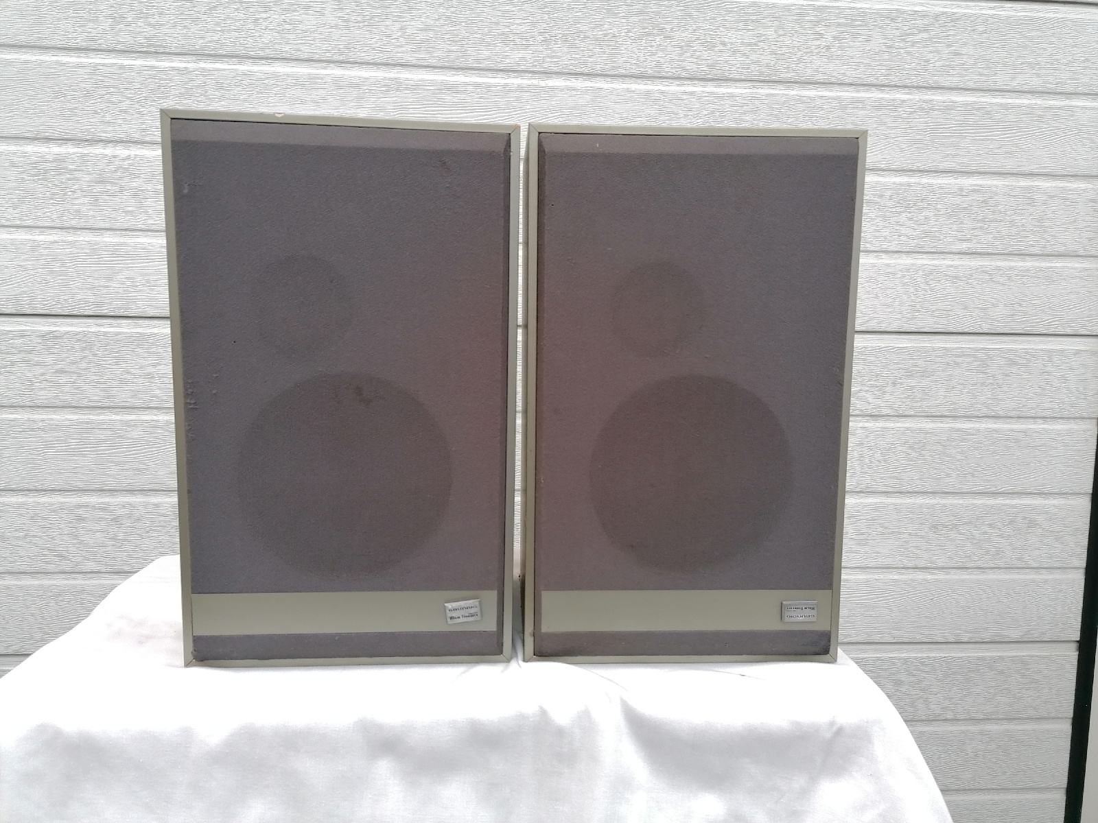 Grundig Box R&b Zvučnici GRUNDIG BOX RB250